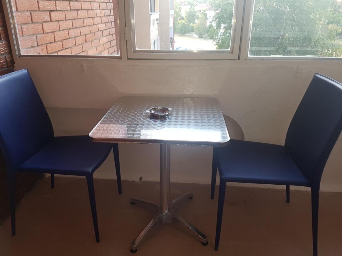 Walk Apartment Vukovar Bagian luar foto