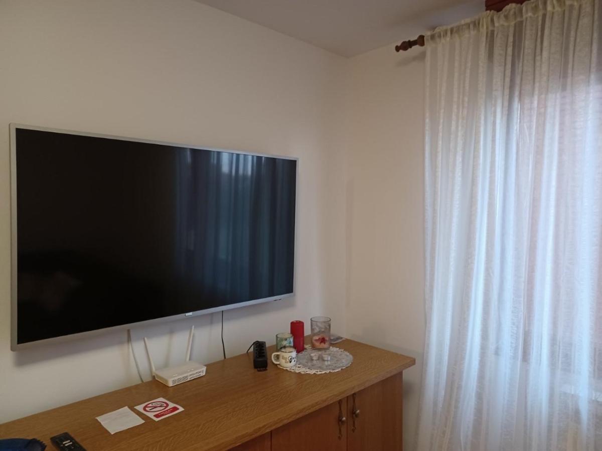 Walk Apartment Vukovar Bagian luar foto