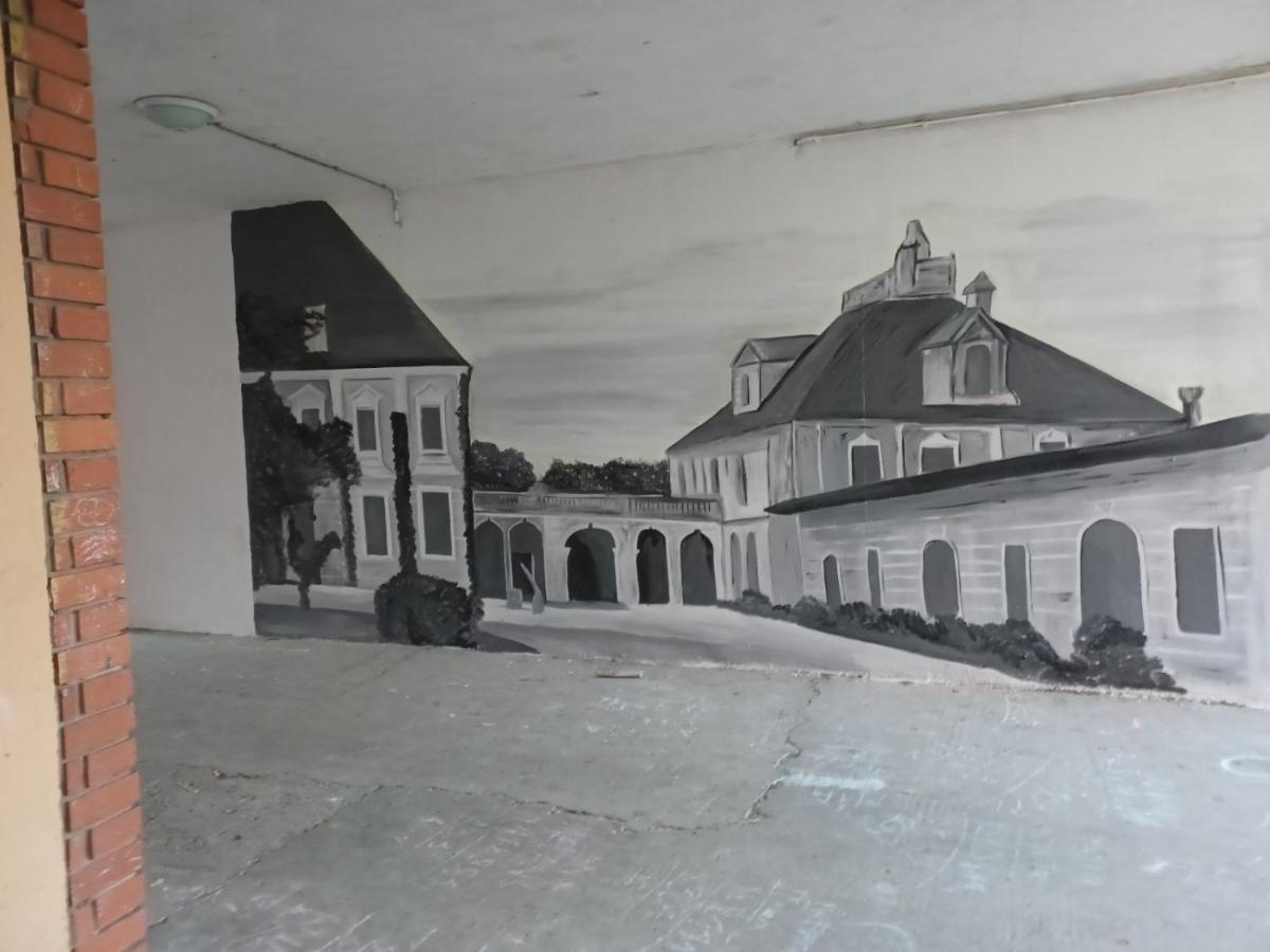 Walk Apartment Vukovar Bagian luar foto